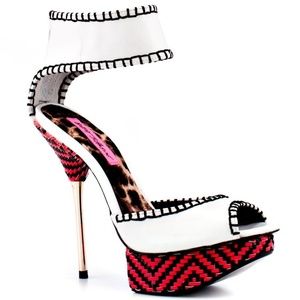 NWOB Betsey Johnson Tricksy Platform Heels